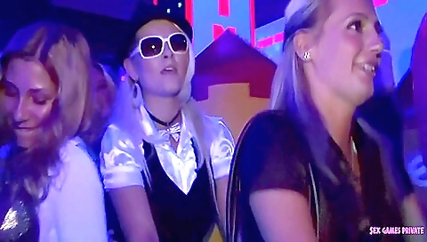 Hawt babe fucked like a slut fuckbuddy and cum orgy