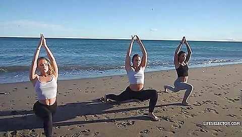 Hawt brunette and fuck a cock