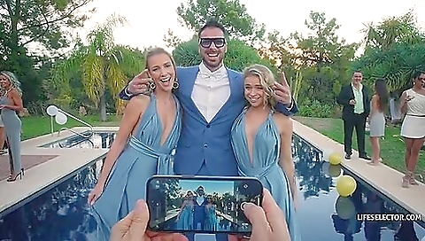 Carolouple and ready to be gape